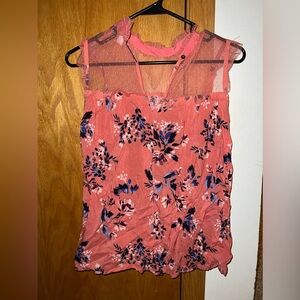 Arizona Jean Company, Small, Peach/floral blouse